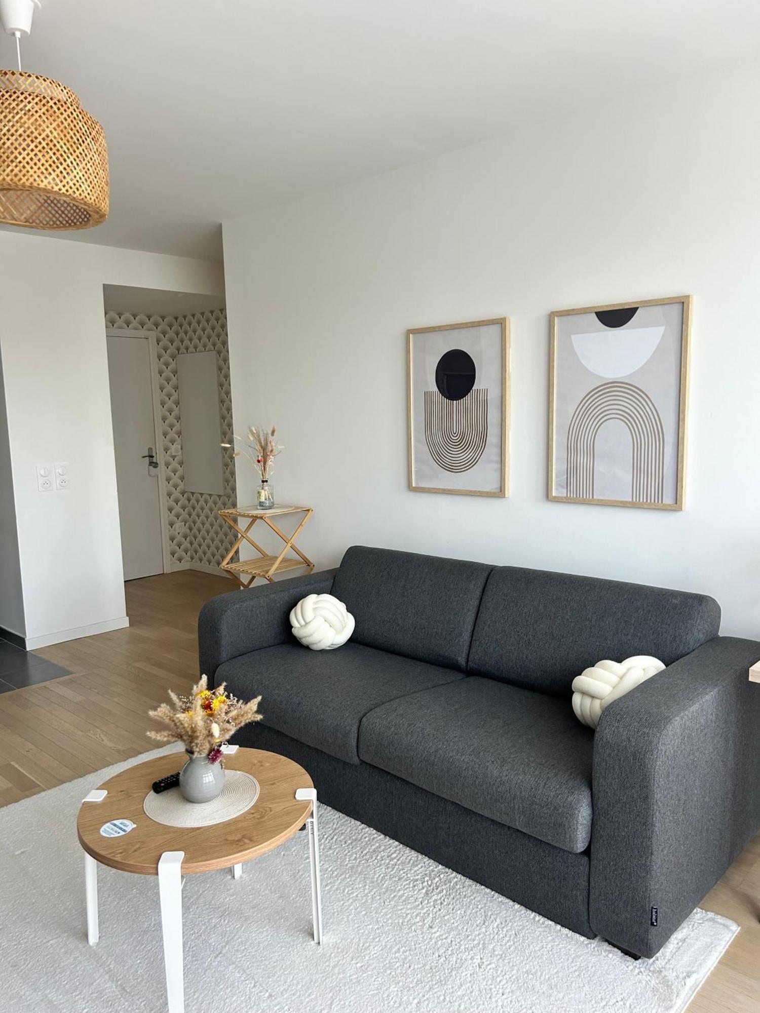 Elegant Appartement Minimaliste Entre Paris Et Disney Noisy-le-Grand ภายนอก รูปภาพ